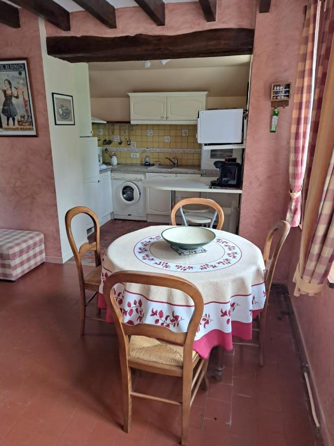 Bed and Breakfast Domaine De Sainte Anne Venoy Экстерьер фото